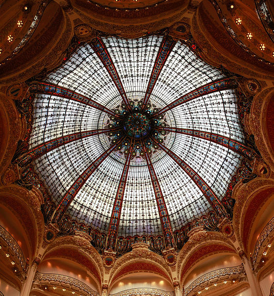 Jugendstilkuppel im Galeries Lafayette Haussmann in Paris